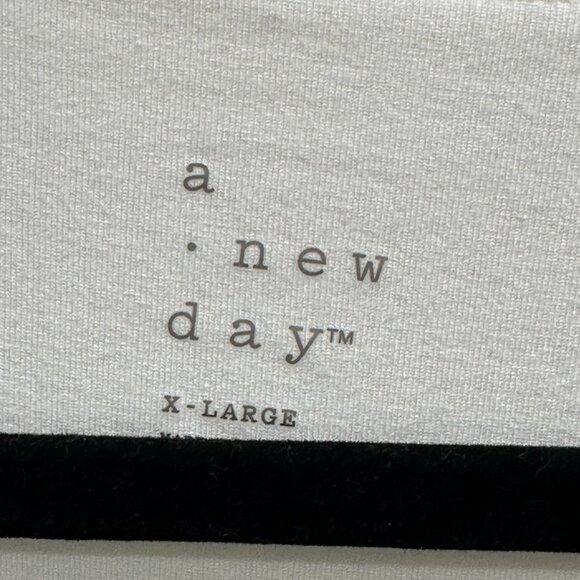 A New Day Women's XL White Blouse NWT - Picture 2 of 8